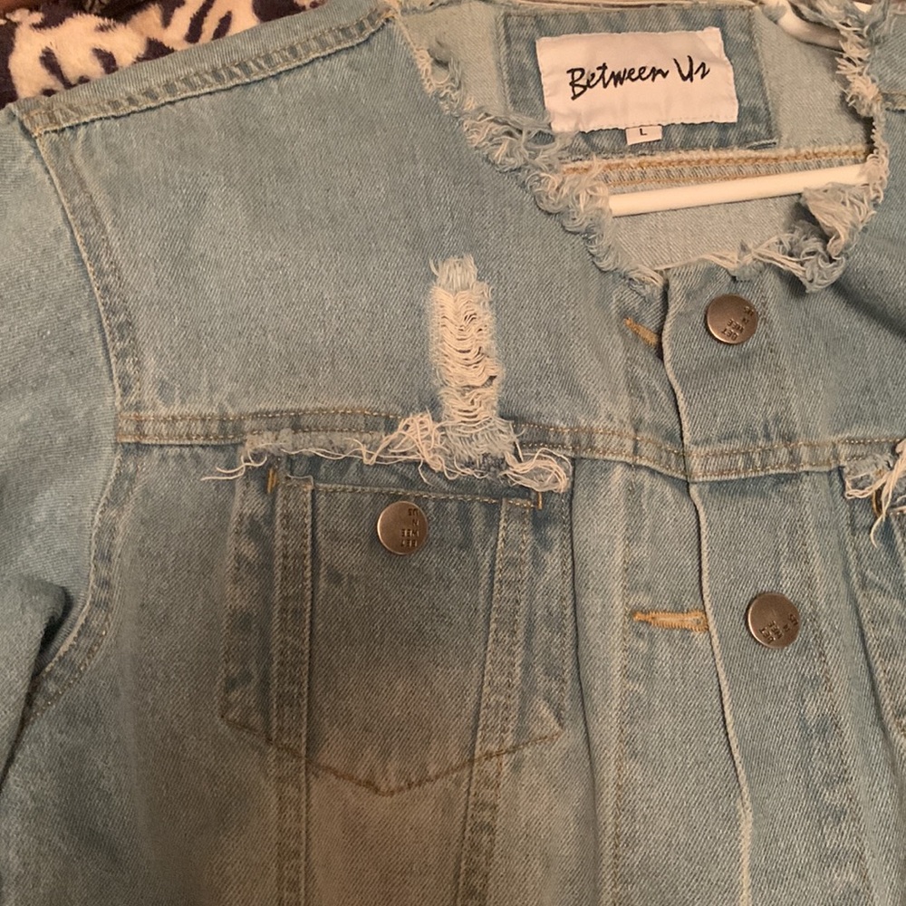 Jean jacket - Picture 2 of 4